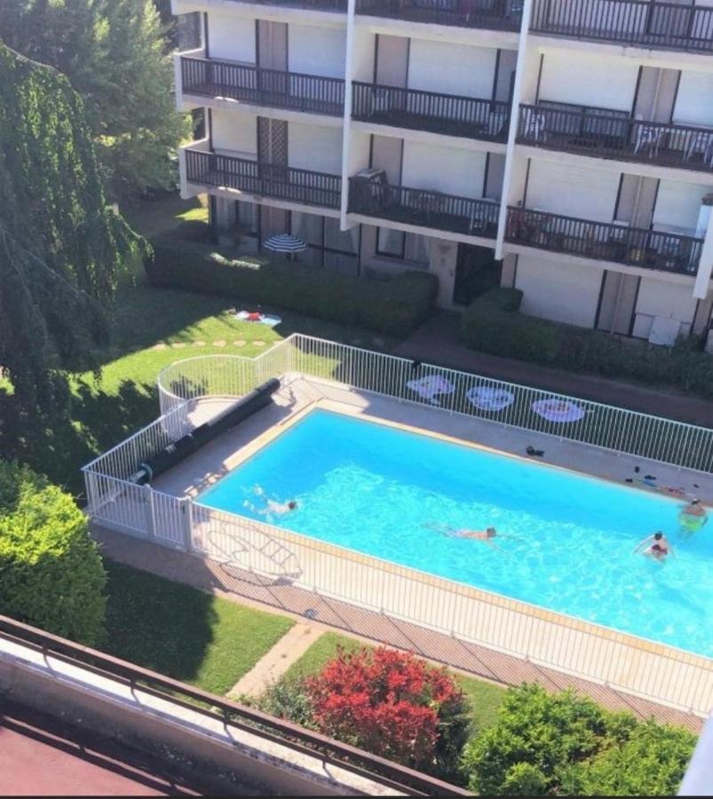 Le Cosy Avec Piscine, Balcon Et Parking Apartment Trouville-sur-Mer Luaran gambar