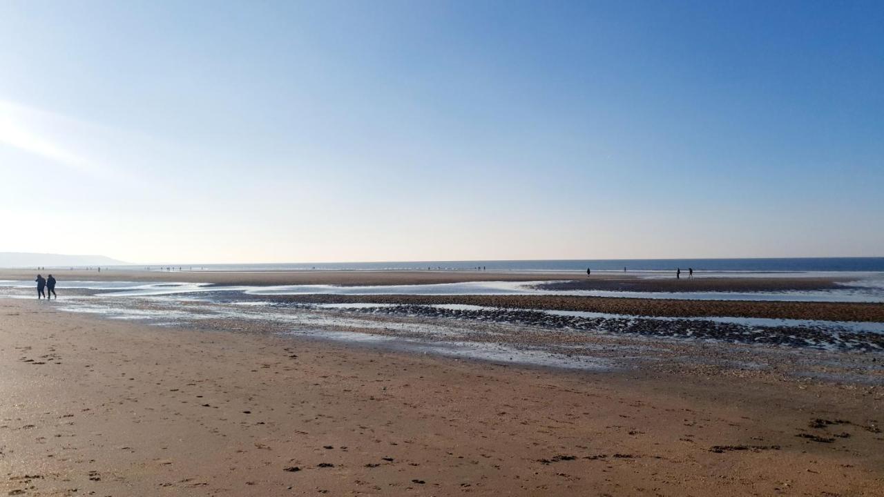 Le Cosy Avec Piscine, Balcon Et Parking Apartment Trouville-sur-Mer Luaran gambar
