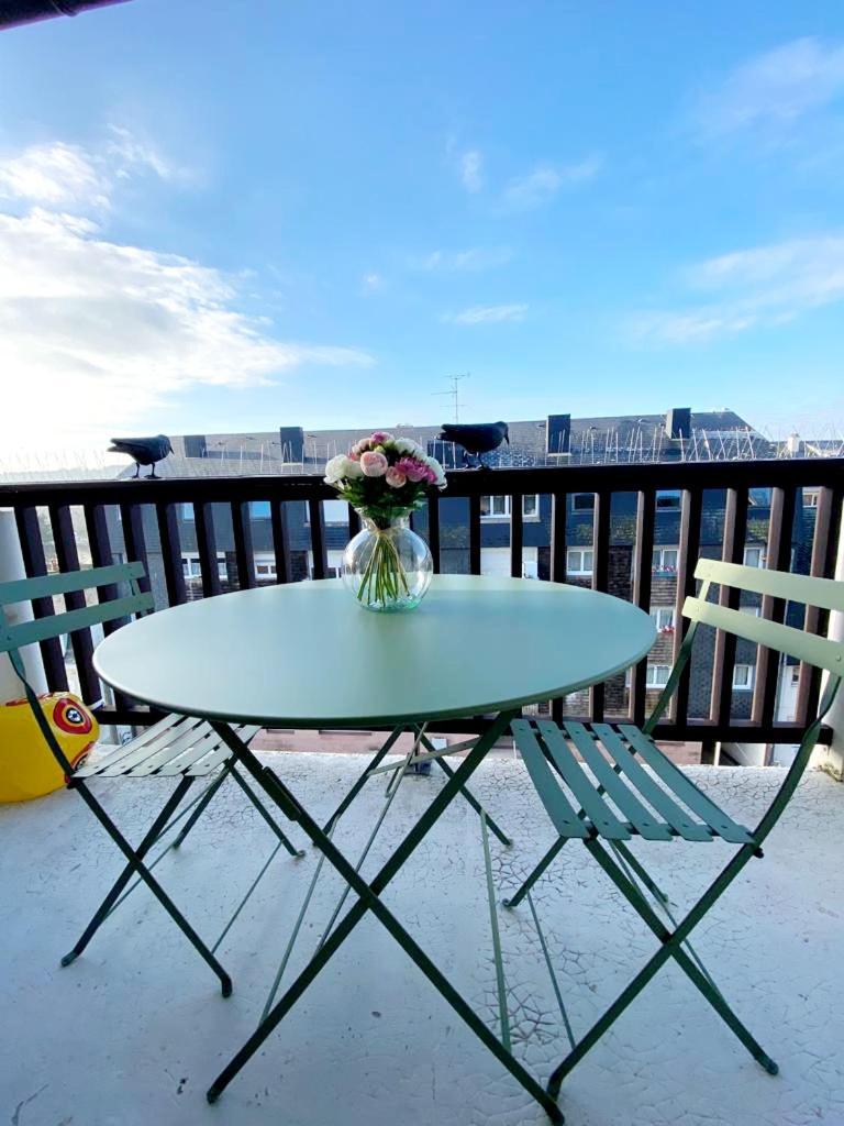 Le Cosy Avec Piscine, Balcon Et Parking Apartment Trouville-sur-Mer Luaran gambar